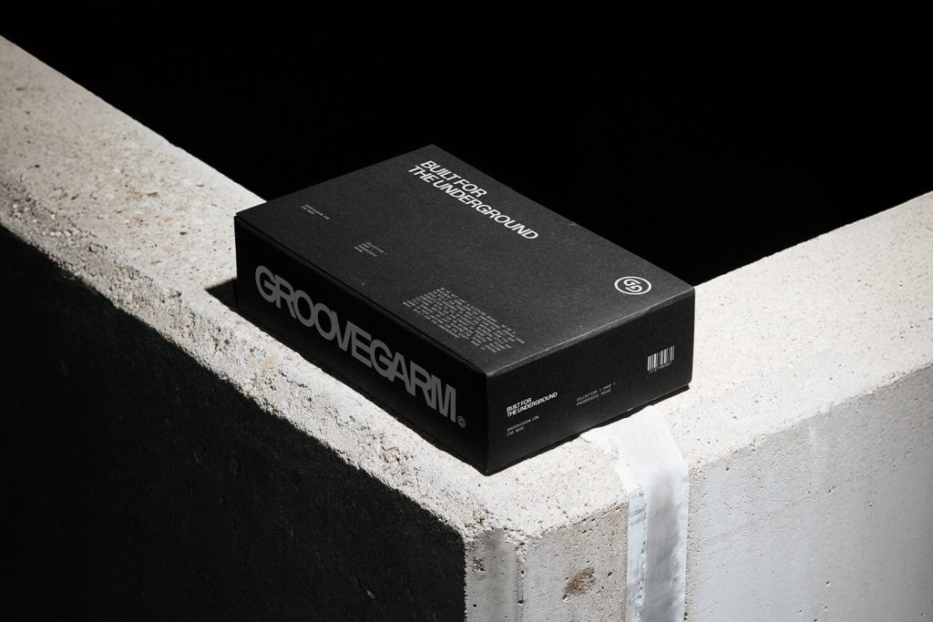 Web 1500 x 1000 brandedbox | Eyebrowse Design and Direction